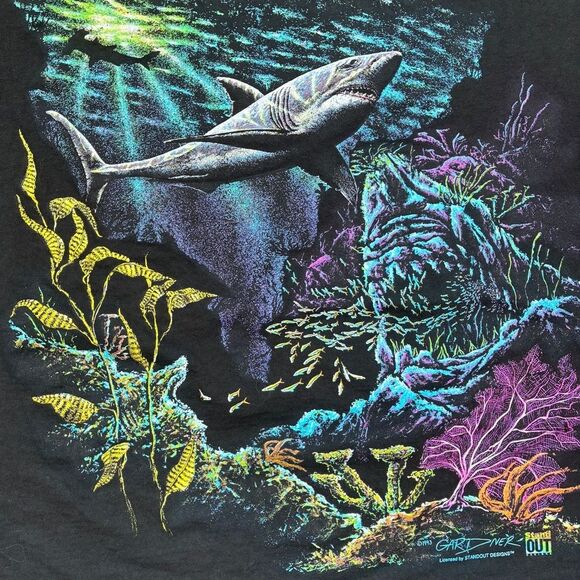 Vintage 1993 XL Great White Shark Graphic Tee Single Stitch Stand Out Designs - Picture 2 of 9